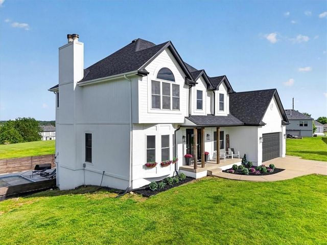715 S Minter Road, Grain Valley, MO 64029