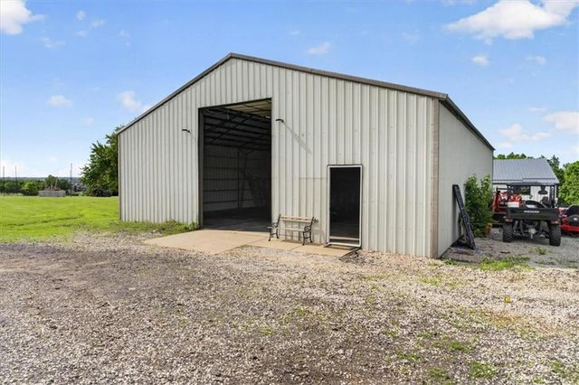 715 S Minter Road, Grain Valley, MO 64029
