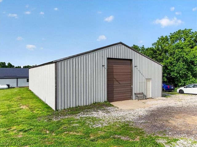 715 S Minter Road, Grain Valley, MO 64029