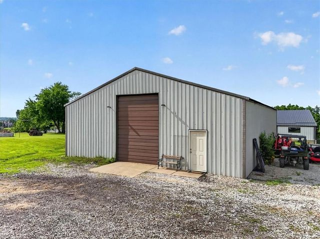 715 S Minter Road, Grain Valley, MO 64029