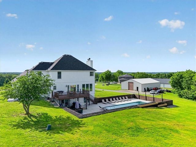 715 S Minter Road, Grain Valley, MO 64029
