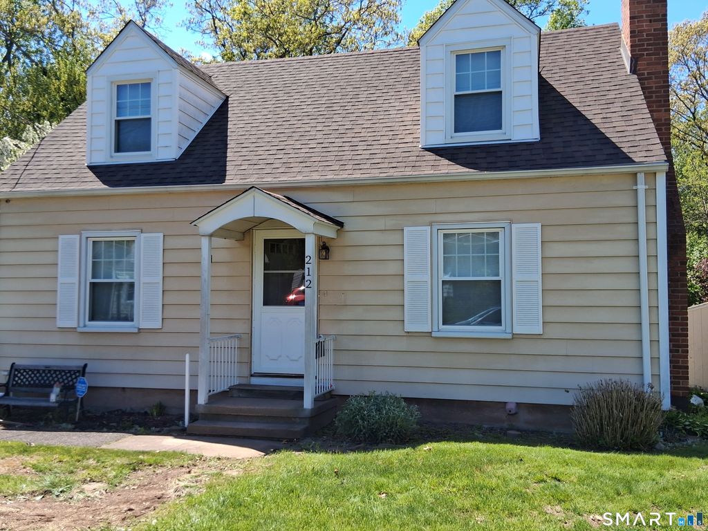 212 Dorrance Street, Hamden, CT 06518