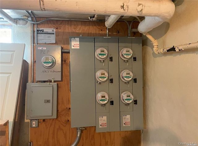 87-30 114th Street, Richmond Hill, NY 11418