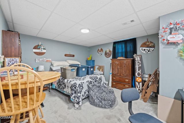 1717 Meadow Ridge Circle, Sevierville, TN 37862