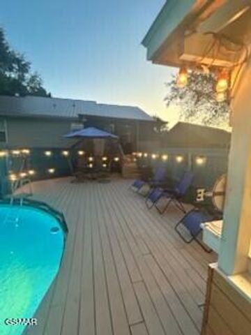 1717 Meadow Ridge Circle, Sevierville, TN 37862