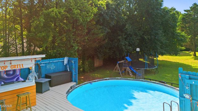 1717 Meadow Ridge Circle, Sevierville, TN 37862