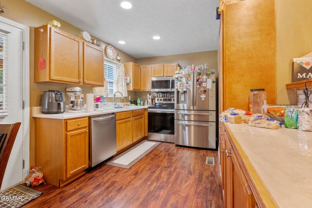 1717 Meadow Ridge Circle, Sevierville, TN 37862