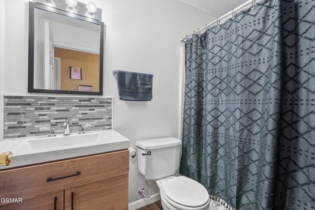 1717 Meadow Ridge Circle, Sevierville, TN 37862