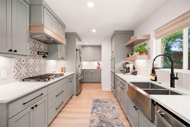 2311 Stoney Brook Drive, Houston, TX 77063