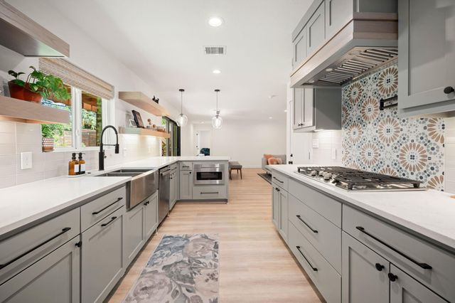 2311 Stoney Brook Drive, Houston, TX 77063