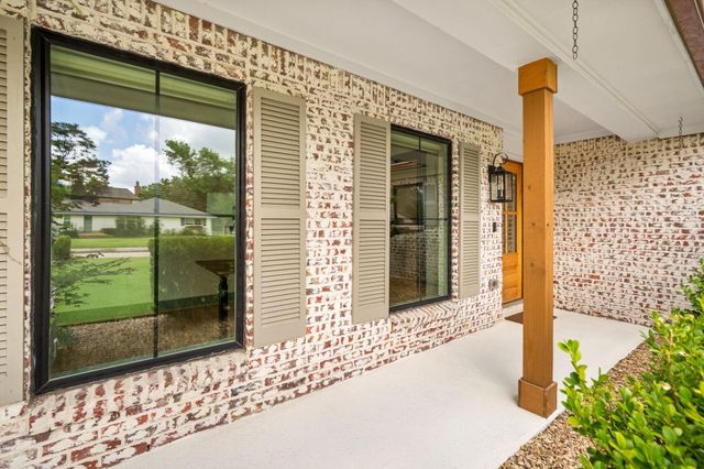 2311 Stoney Brook Drive, Houston, TX 77063