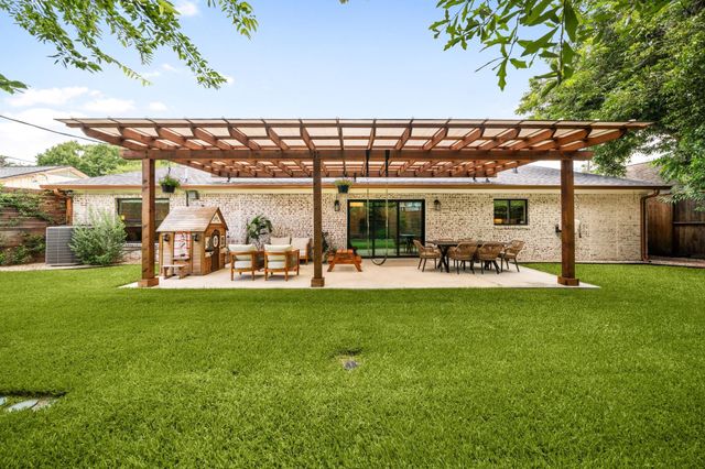 2311 Stoney Brook Drive, Houston, TX 77063