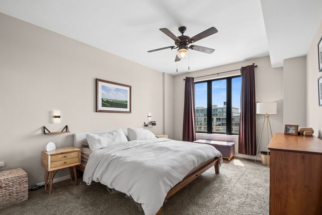 3232 N Halsted Street D712, Chicago, IL 60657