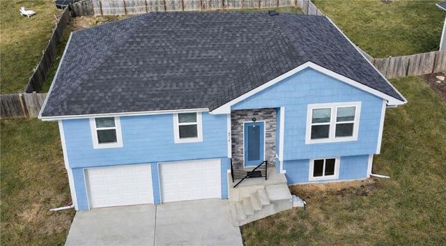 2228 Chanticleer Street, Excelsior Springs, MO 64024