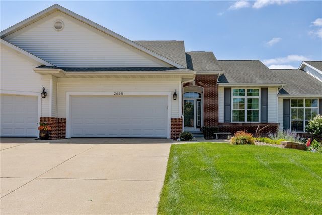 2665 Hunter's Ridge Road, Marion, IA 52302