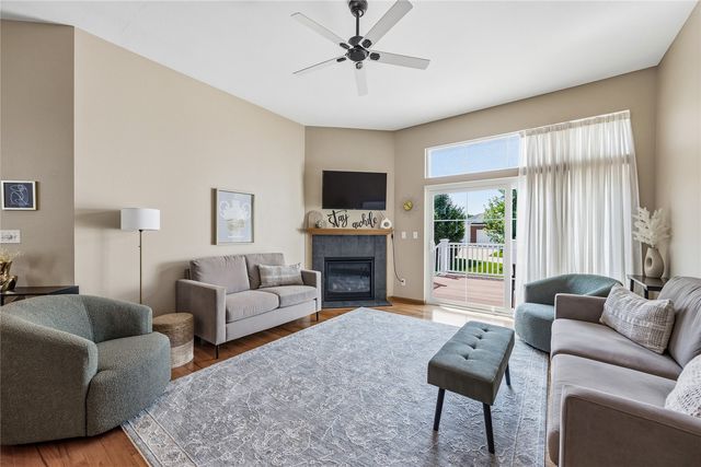 2665 Hunter's Ridge Road, Marion, IA 52302