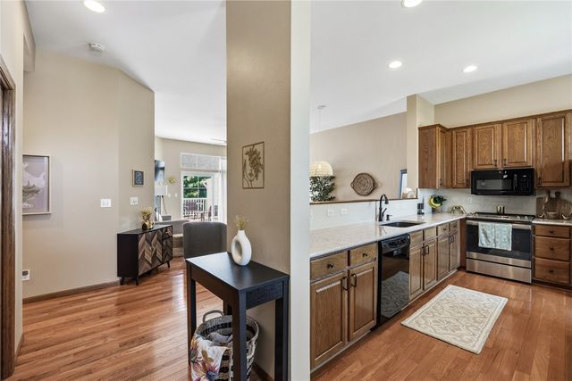 2665 Hunter's Ridge Road, Marion, IA 52302
