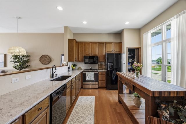 2665 Hunter's Ridge Road, Marion, IA 52302