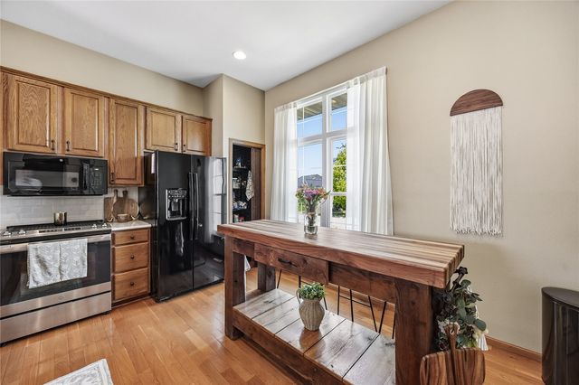 2665 Hunter's Ridge Road, Marion, IA 52302