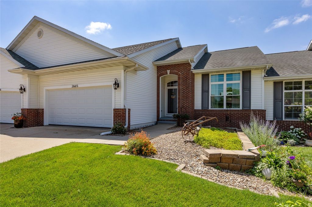2665 Hunter's Ridge Road, Marion, IA 52302