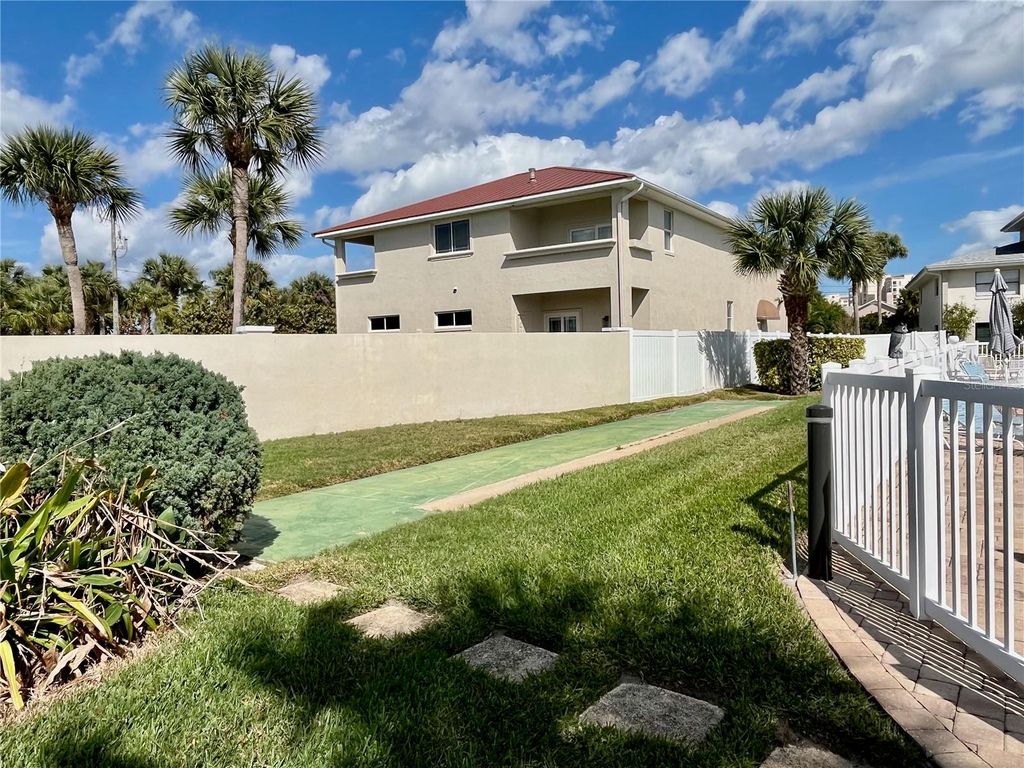 Image 39 of property listing at 2100 N PENINSULA AVENUE 216, New Smyrna Beach, FL 32169