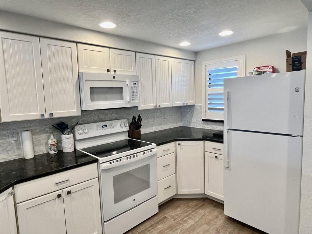 Image 10 of property listing at 2100 N PENINSULA AVENUE 216, New Smyrna Beach, FL 32169