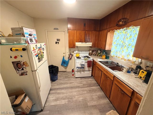 1214 Mckinley Avenue, Akron, OH 44306