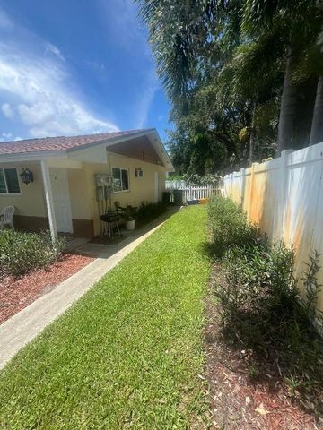 2081 Joy Rene Lane, North Palm Beach, FL 33408