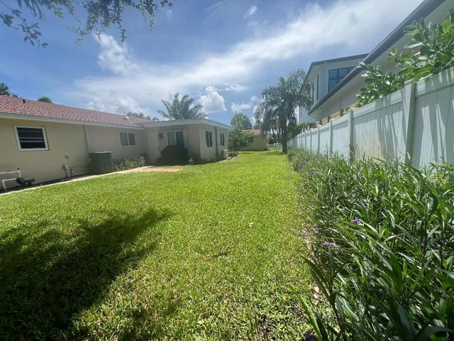 2081 Joy Rene Lane, North Palm Beach, FL 33408