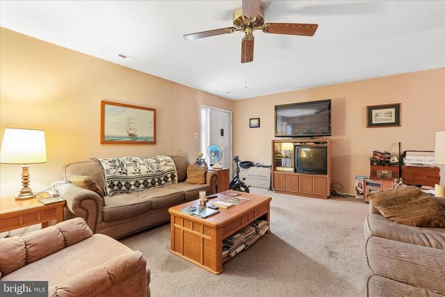 4662 CANTERBURY CT, Bensalem, PA 19020