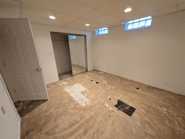 11235 Common Road, Warren, MI 48093