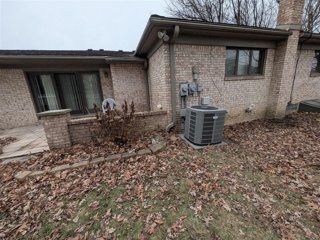 11235 Common Road, Warren, MI 48093