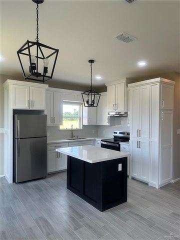 3801 Chapa Avenue, Palmview, TX 78574