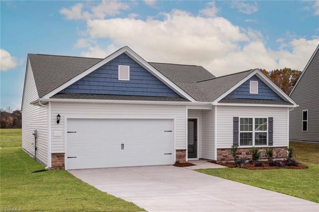 224 Macintosh Drive, King, NC 27021
