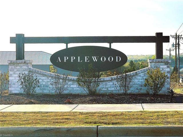 224 Macintosh Drive, King, NC 27021