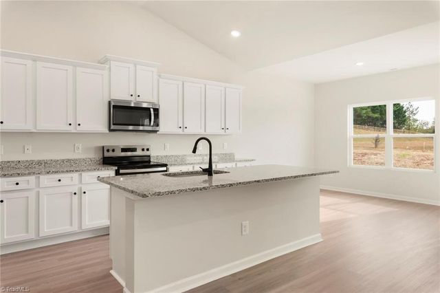 224 Macintosh Drive, King, NC 27021
