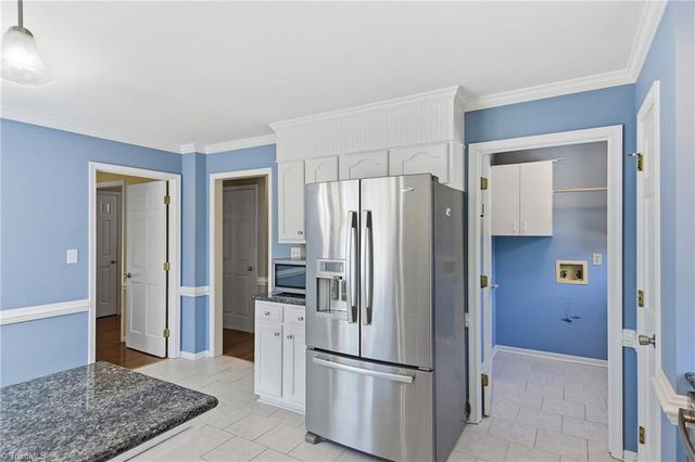 1384 Apple Cross Court, Kernersville, NC 27284