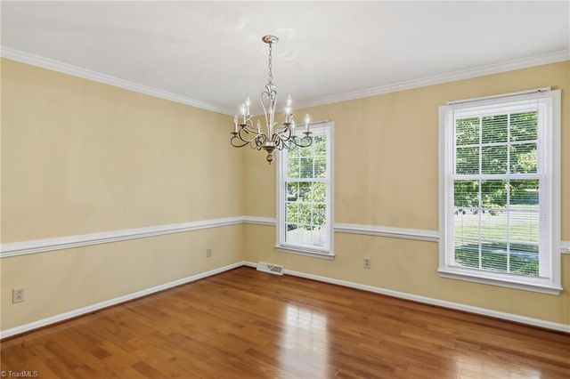 1384 Apple Cross Court, Kernersville, NC 27284