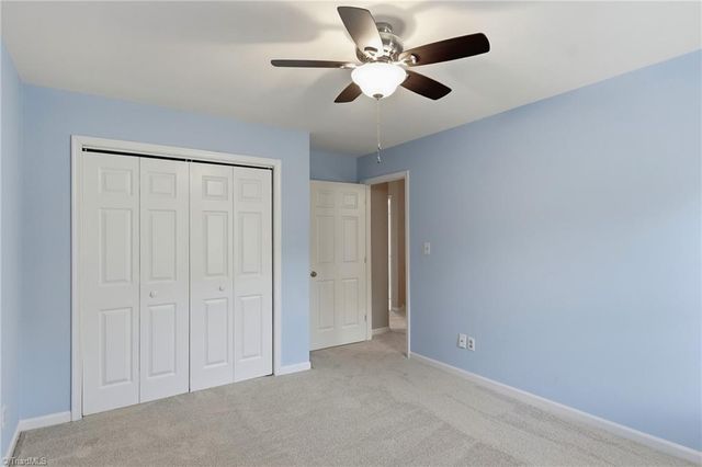 1384 Apple Cross Court, Kernersville, NC 27284