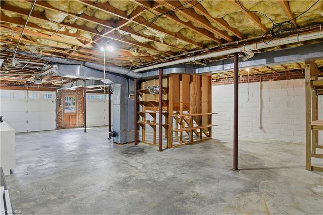 1384 Apple Cross Court, Kernersville, NC 27284