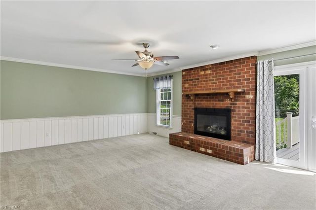 1384 Apple Cross Court, Kernersville, NC 27284