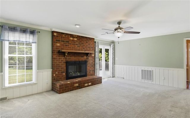 1384 Apple Cross Court, Kernersville, NC 27284