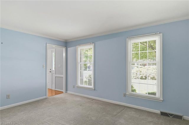 1384 Apple Cross Court, Kernersville, NC 27284