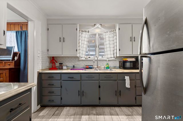 334 Oxford Road, Oxford, CT 06478