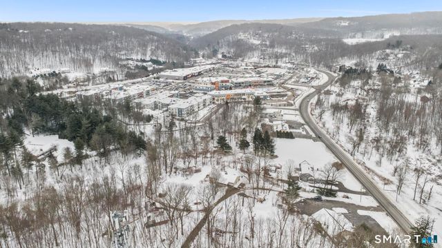 334 Oxford Road, Oxford, CT 06478