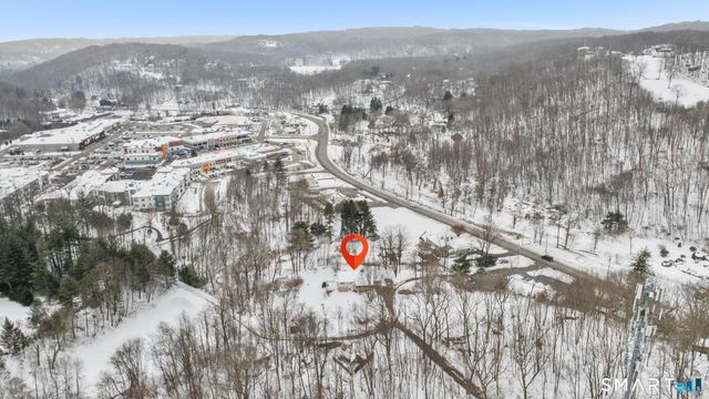 334 Oxford Road, Oxford, CT 06478