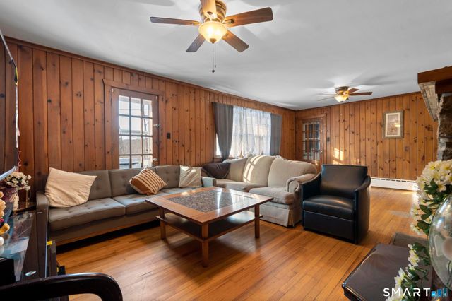 334 Oxford Road, Oxford, CT 06478