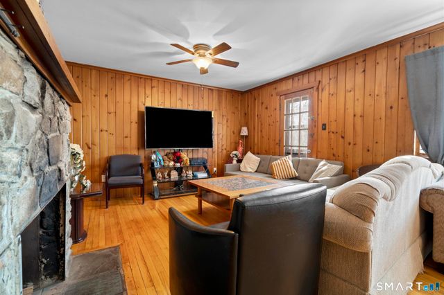 334 Oxford Road, Oxford, CT 06478