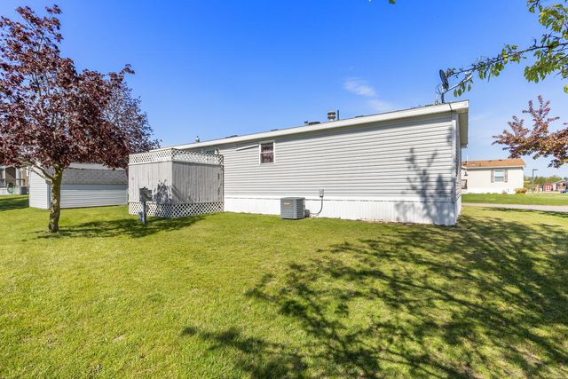 13735 Shamrock Lane, Cedar Springs, MI 49319