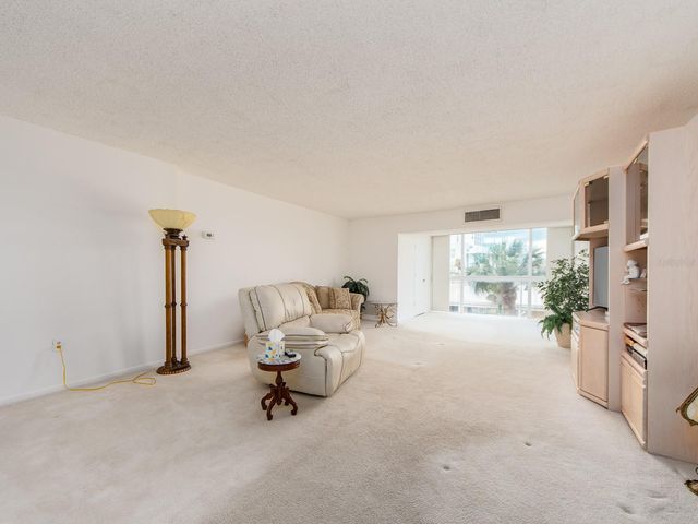 800 S GULFVIEW BOULEVARD 305, Clearwater Beach, FL 33767